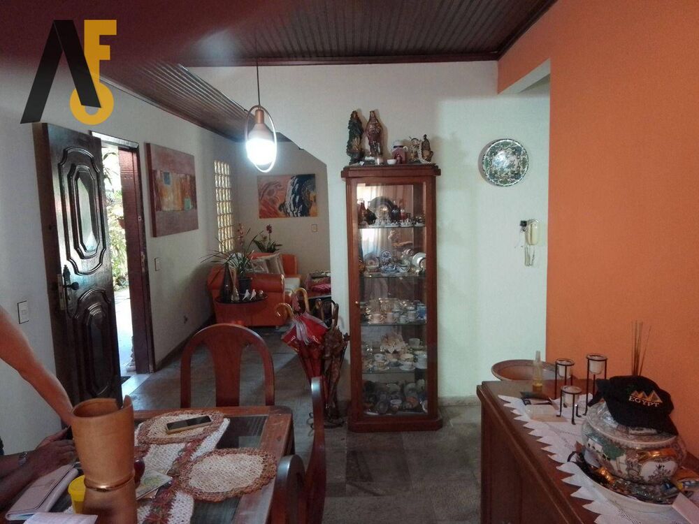 Casa, 4 quartos, 240 m² - Foto 13