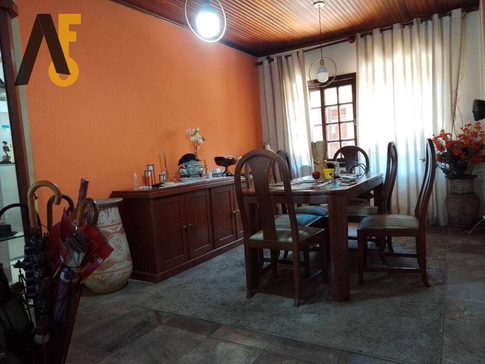 Casa, 4 quartos, 240 m² - Foto 10
