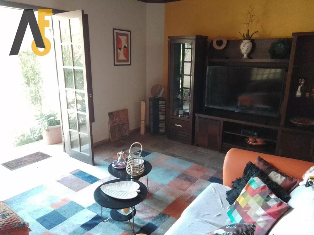 Casa, 4 quartos, 240 m² - Foto 43