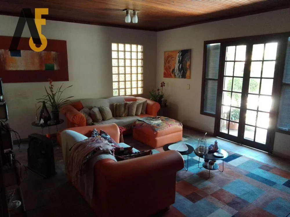 Casa, 4 quartos, 240 m² - Foto 17