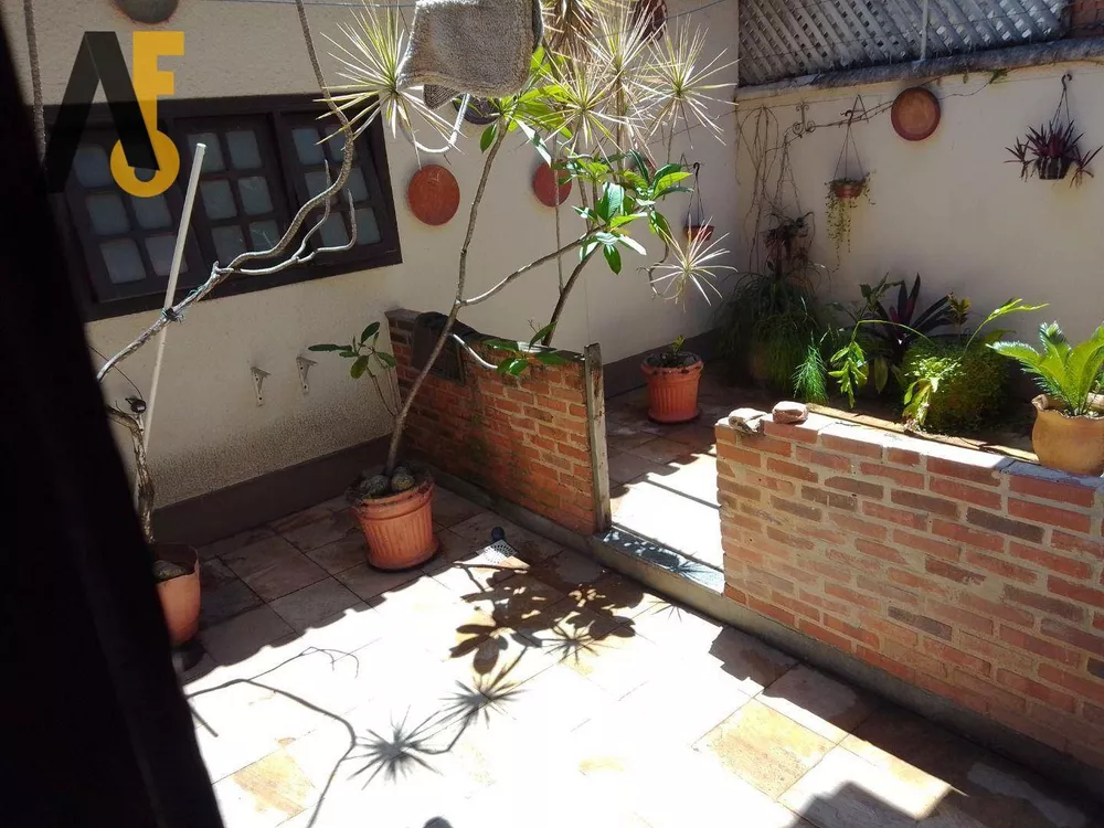 Casa, 4 quartos, 240 m² - Foto 36