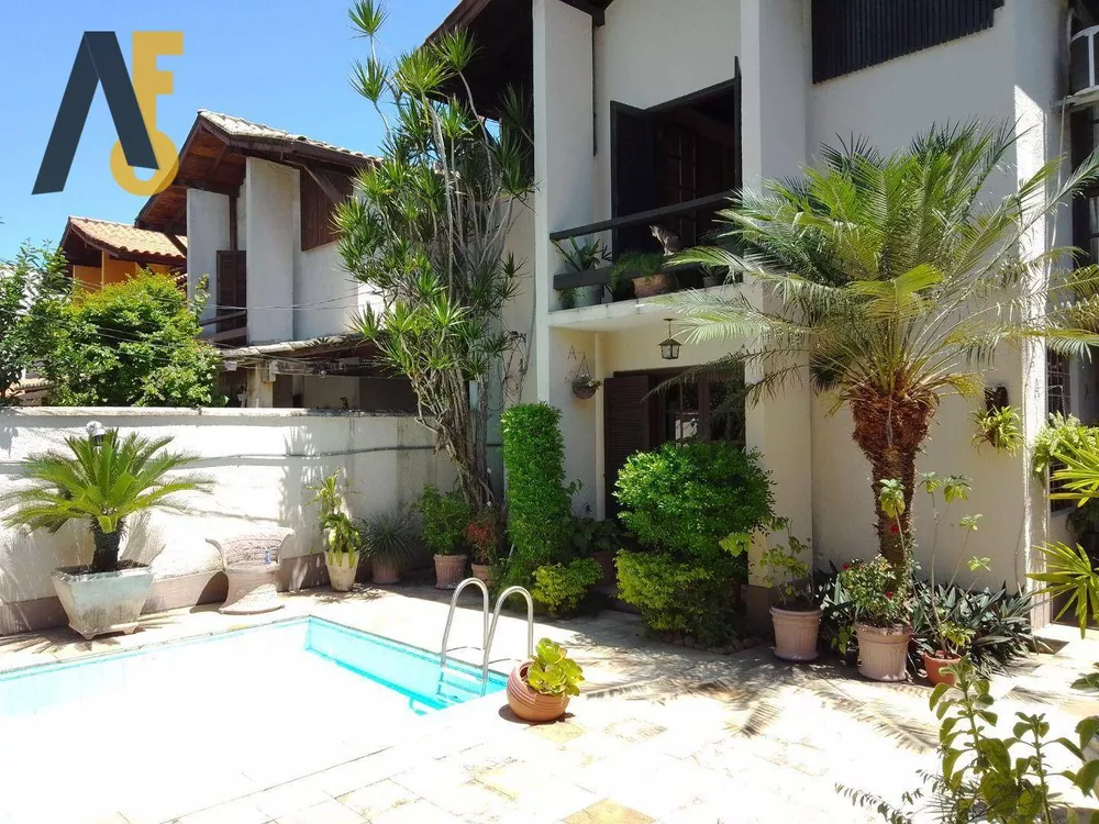 Casa, 4 quartos, 240 m² - Foto 2