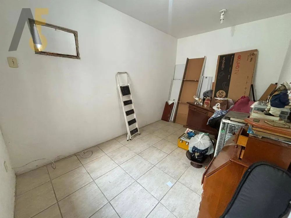 Casa, 6 quartos, 221 m² - Foto 13