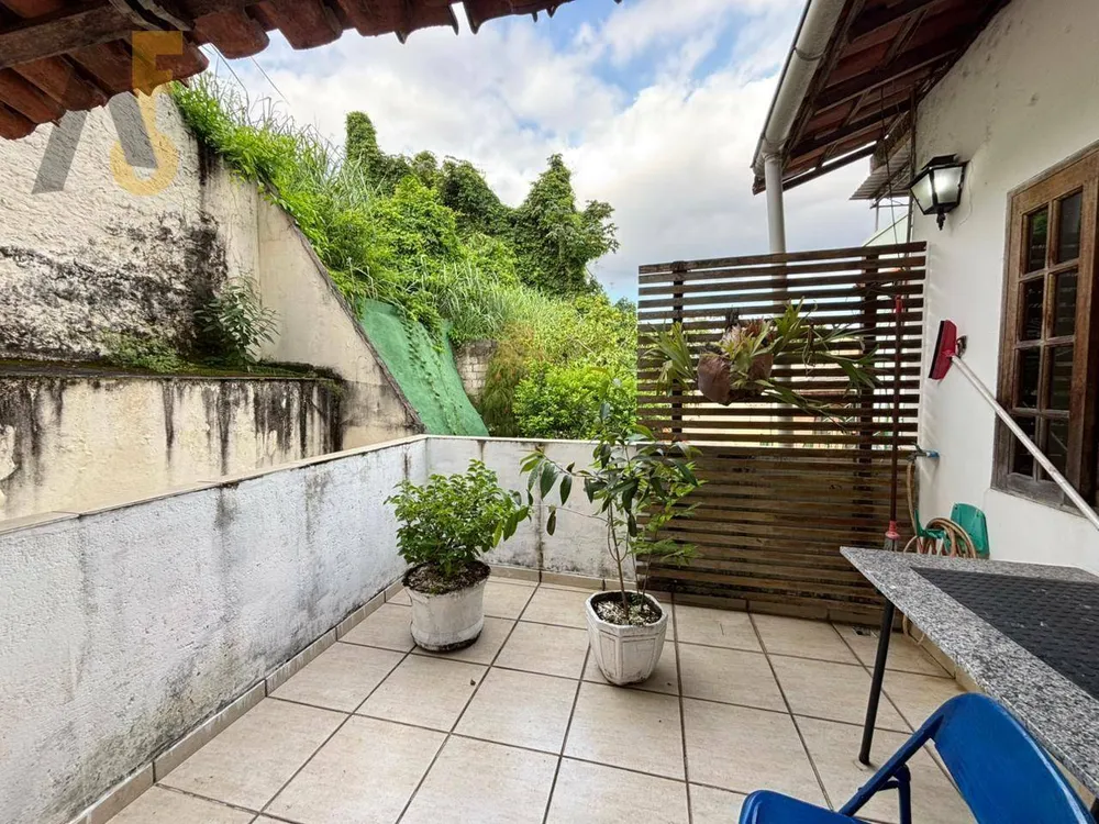 Casa, 6 quartos, 221 m² - Foto 11