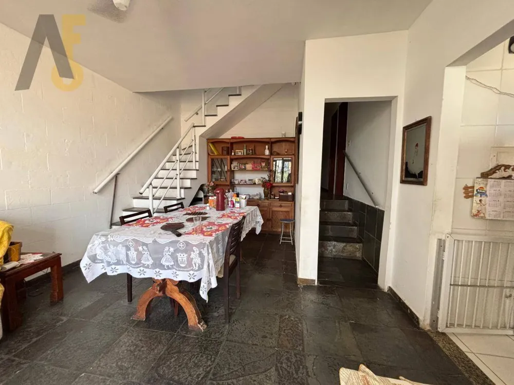 Casa, 6 quartos, 221 m² - Foto 6
