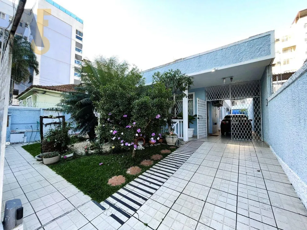 Casa, 6 quartos, 267 m² - Foto 2