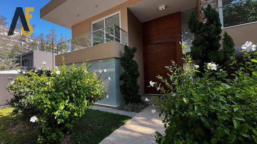 Casa de Condomínio à venda com 5 quartos, 1061m² - Foto 1