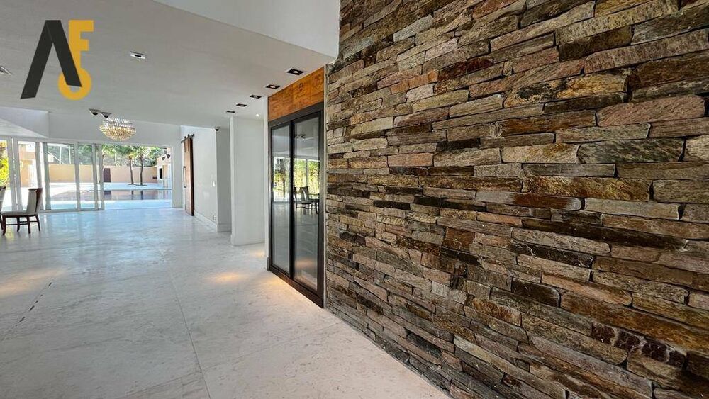 Casa de Condomínio à venda com 5 quartos, 1061m² - Foto 4