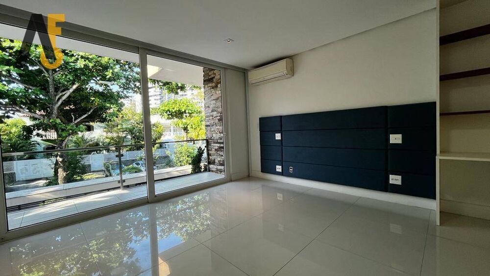 Casa de Condomínio à venda com 5 quartos, 1061m² - Foto 32