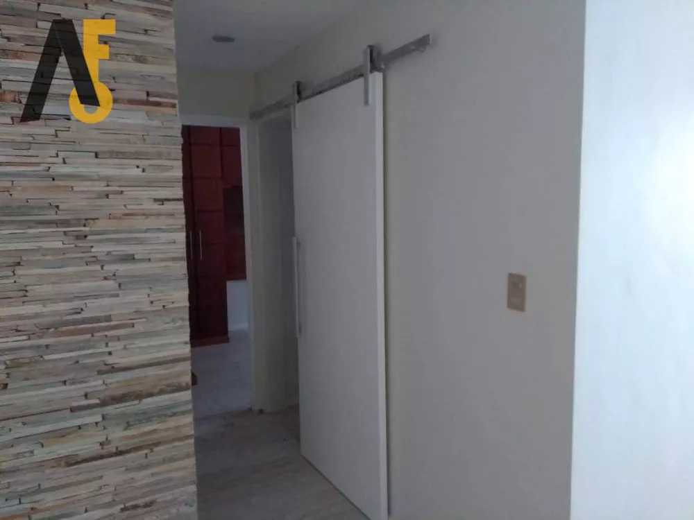 Apartamento à venda com 2 quartos, 68m² - Foto 3