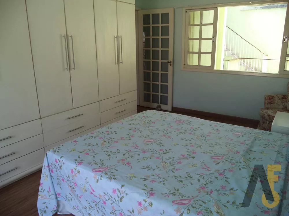 Casa, 3 quartos, 220 m² - Foto 2