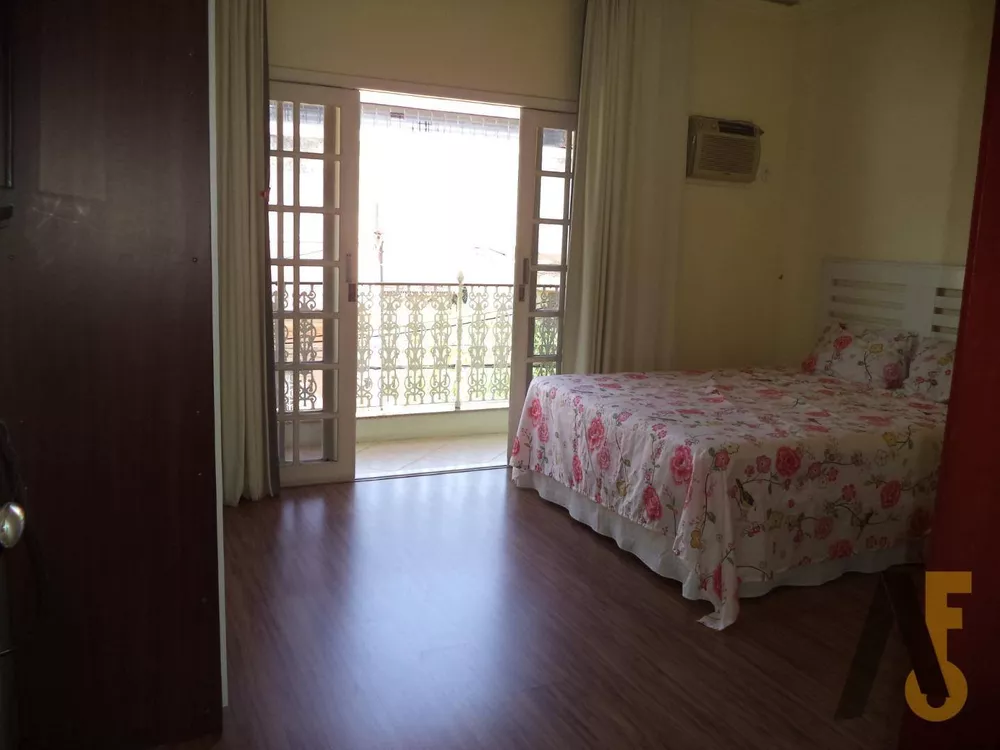 Casa, 3 quartos, 220 m² - Foto 13
