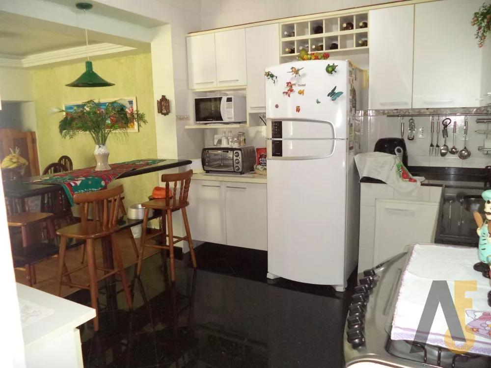 Casa, 3 quartos, 220 m² - Foto 11