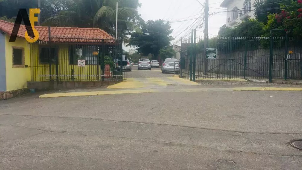 Loteamento e Condomínio, 394 m² - Foto 1