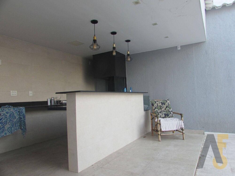 Casa à venda com 4 quartos, 275m² - Foto 15