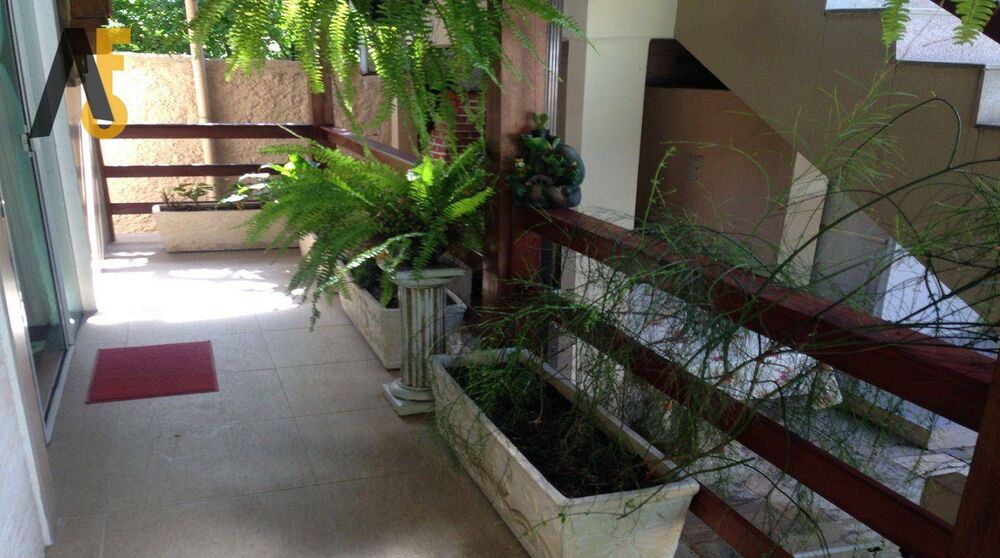 Casa, 4 quartos, 258 m² - Foto 4