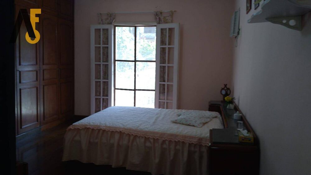 Casa, 4 quartos, 258 m² - Foto 11