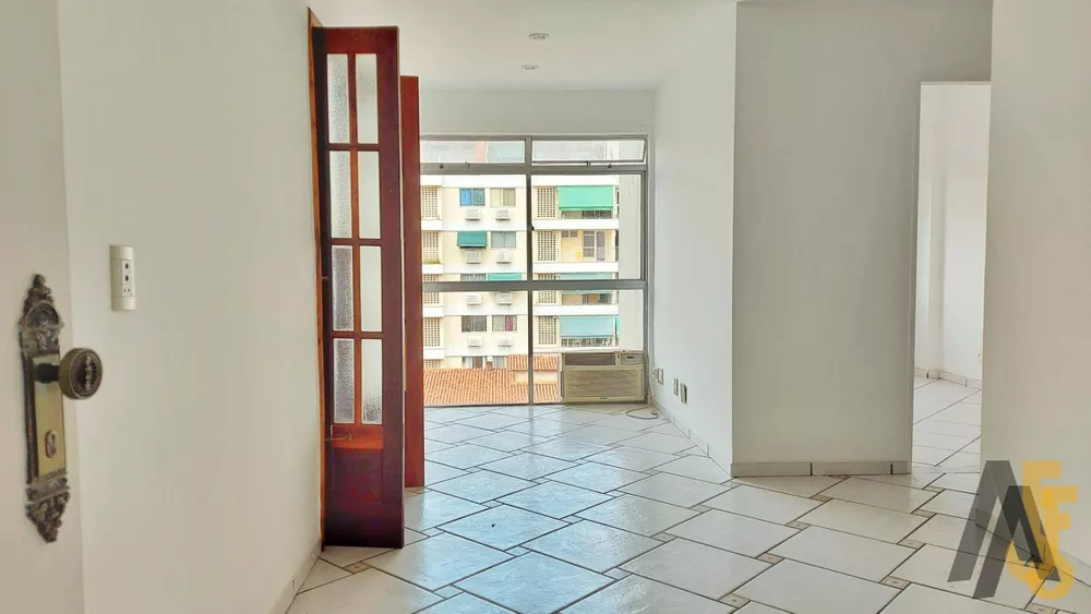 Apartamento à venda com 2 quartos, 59m² - Foto 2