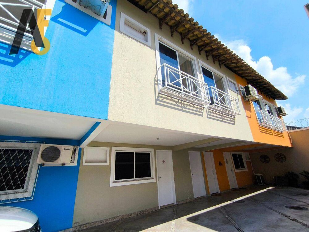 Casa à venda com 3 quartos, 151m² - Foto 2