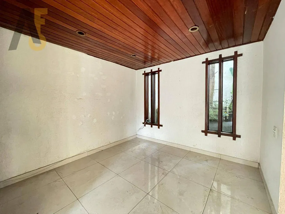 Casa, 4 quartos, 622 m² - Foto 1