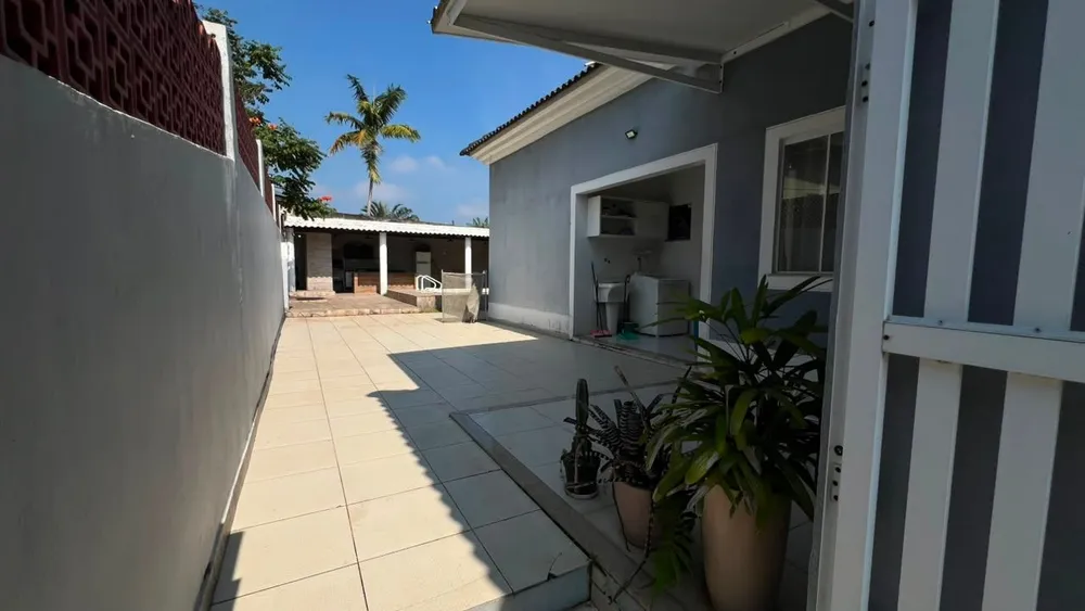 Casa, 4 quartos, 237 m² - Foto 9