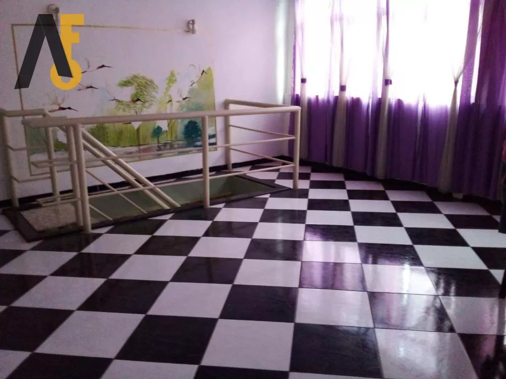 Casa, 3 quartos, 210 m² - Foto 17