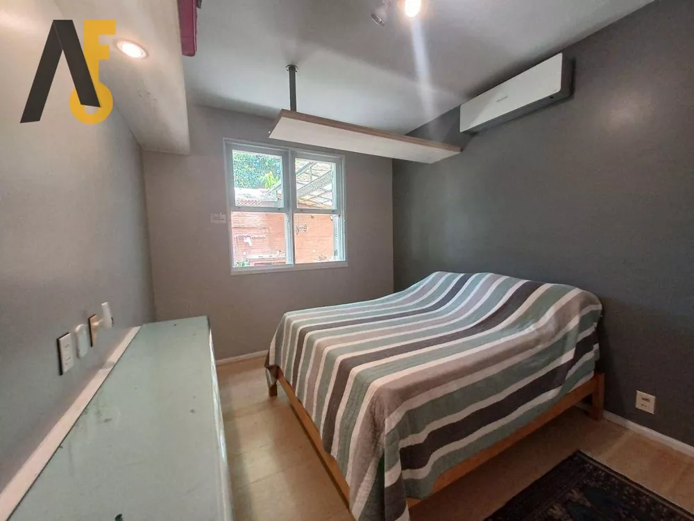 Casa, 5 quartos, 358 m² - Foto 1