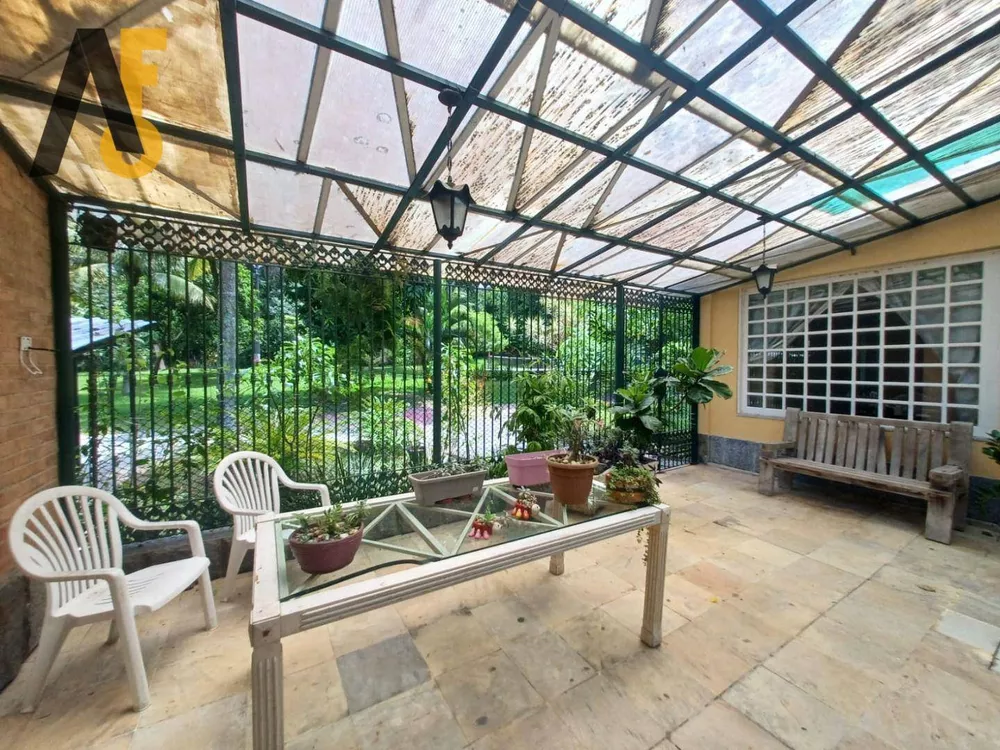 Casa, 5 quartos, 358 m² - Foto 2