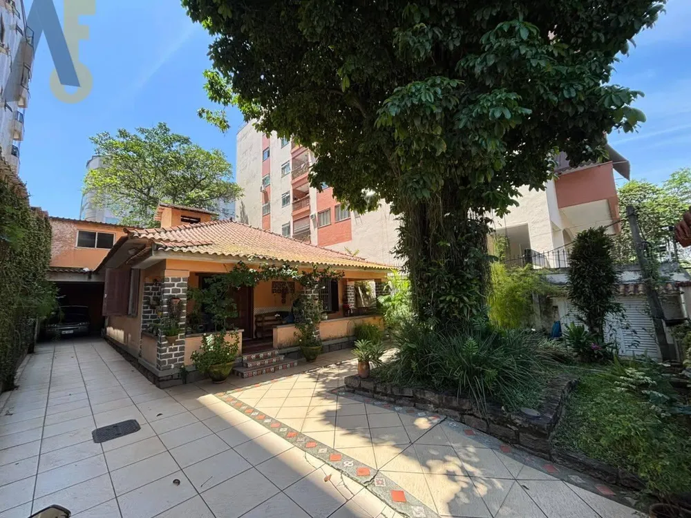 Casa, 2 quartos, 273 m² - Foto 1