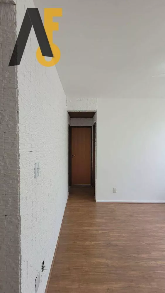 Apartamento à venda com 2 quartos, 44m² - Foto 2