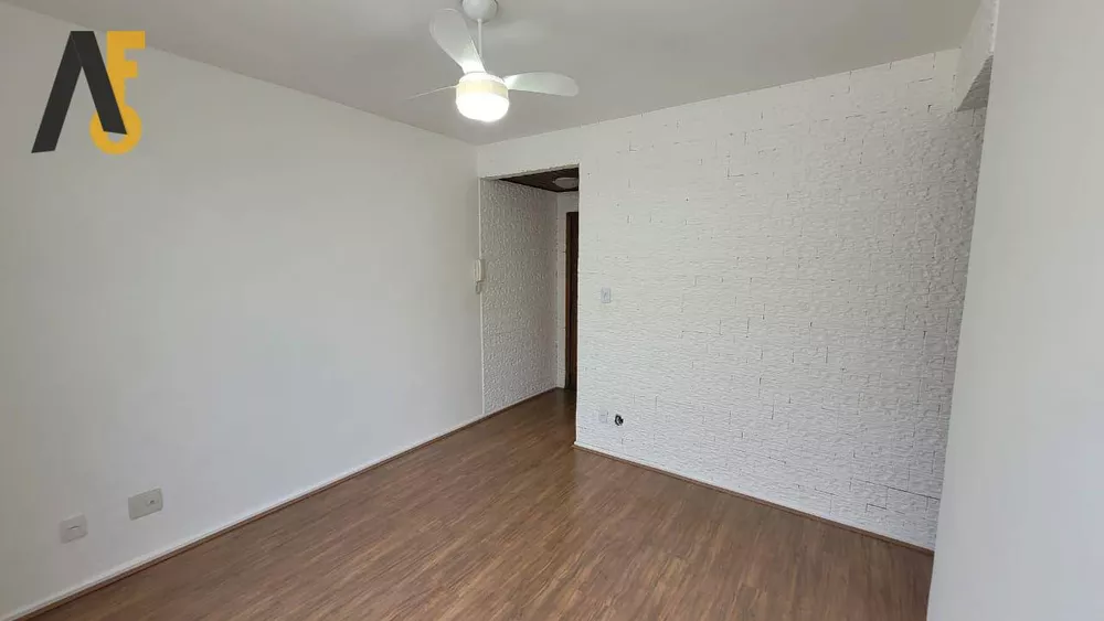 Apartamento à venda com 2 quartos, 44m² - Foto 4