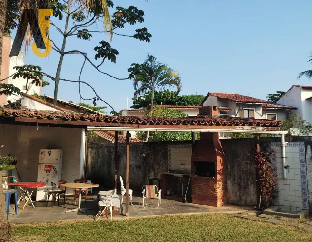 Casa de Condomínio à venda com 3 quartos, 125m² - Foto 2