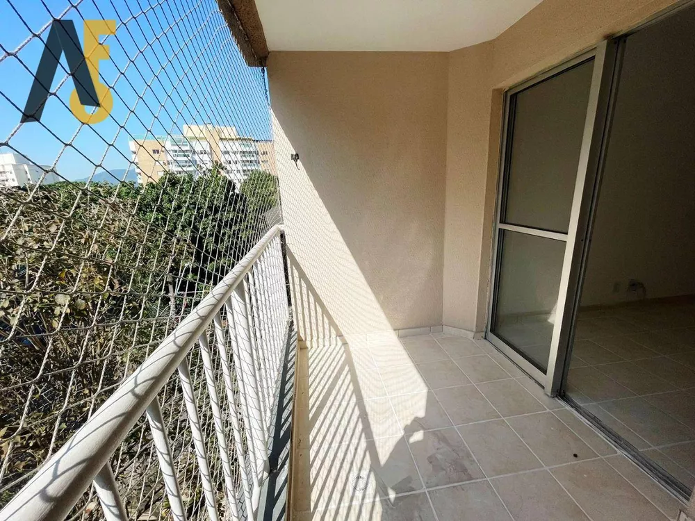 Apartamento à venda com 2 quartos, 62m² - Foto 6