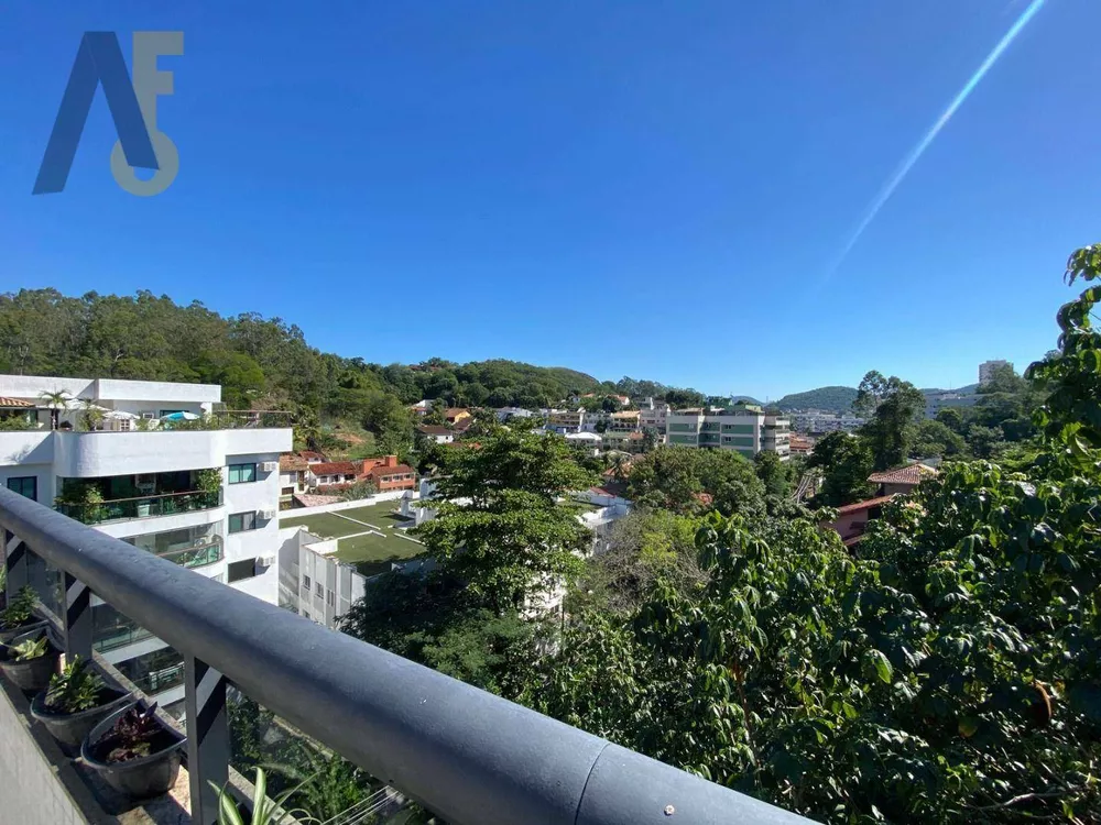 Cobertura, 3 quartos, 216 m² - Foto 1