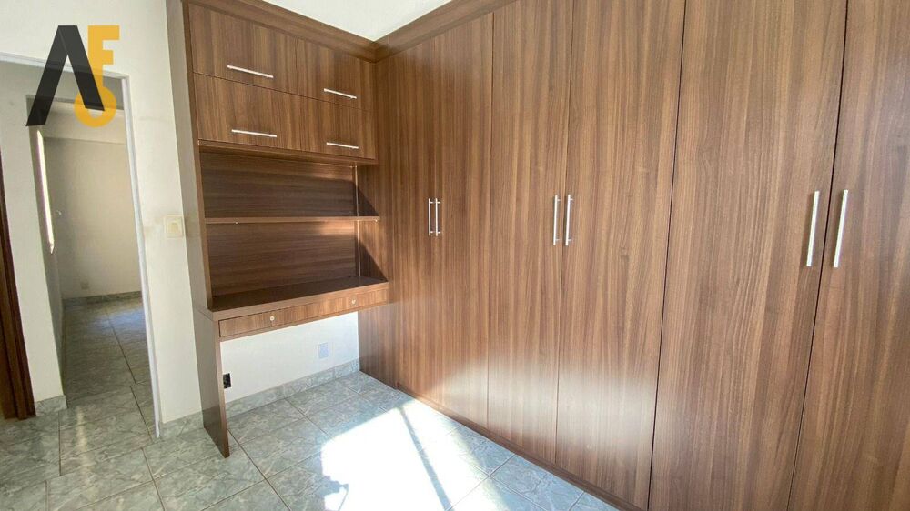Apartamento à venda com 3 quartos, 75m² - Foto 4