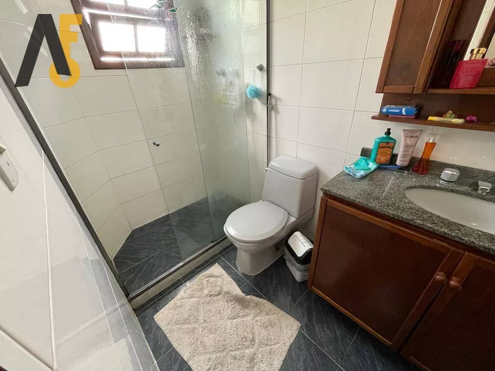 Casa, 5 quartos, 248 m² - Foto 2