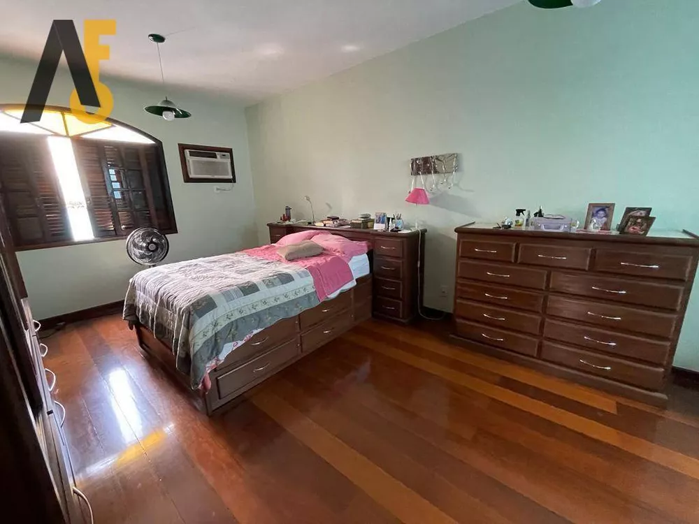 Casa, 5 quartos, 248 m² - Foto 8