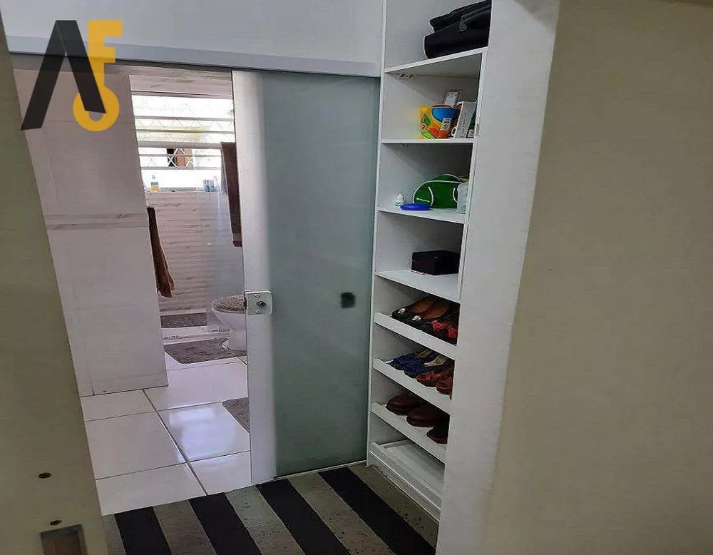 Casa, 3 quartos, 205 m² - Foto 1