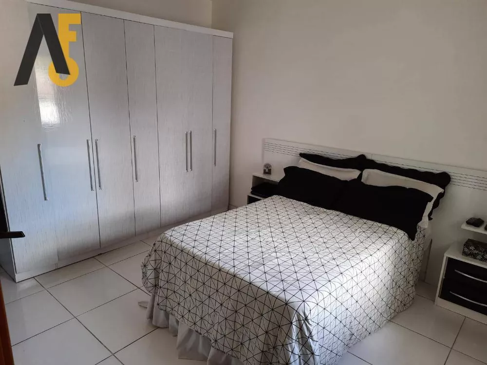Casa, 3 quartos, 205 m² - Foto 2