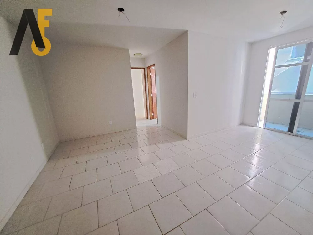 Apartamento à venda com 2 quartos, 60m² - Foto 2