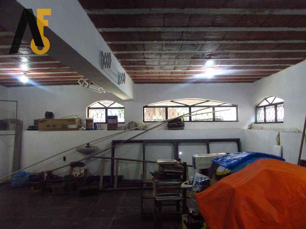 Casa à venda com 3 quartos, 350m² - Foto 45
