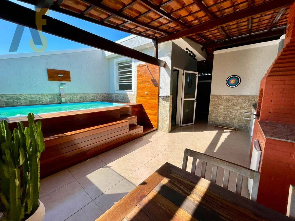 Casa, 3 quartos, 104 m² - Foto 1