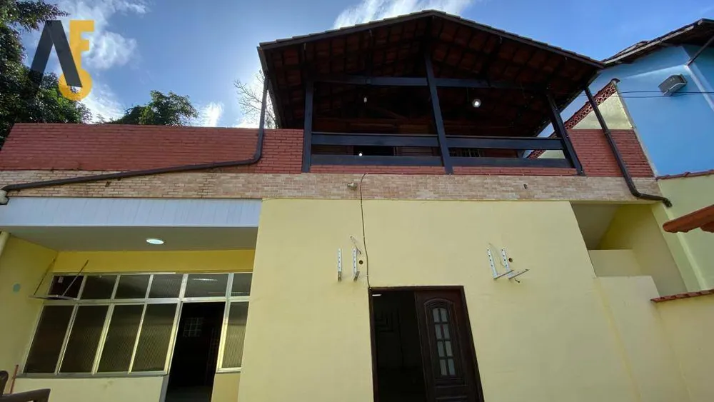 Casa, 4 quartos, 233 m² - Foto 1