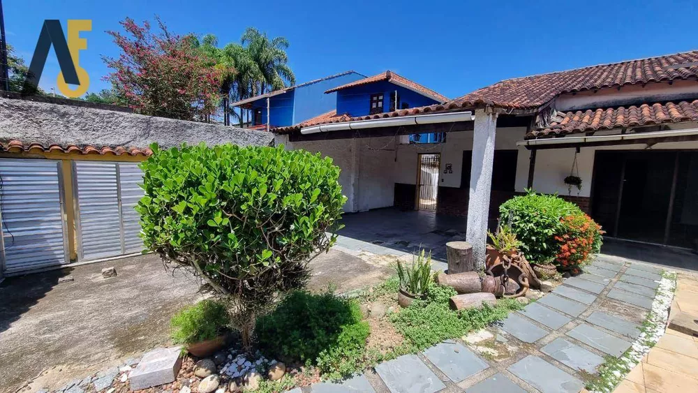 Casa de Condomínio à venda com 4 quartos, 306m² - Foto 4