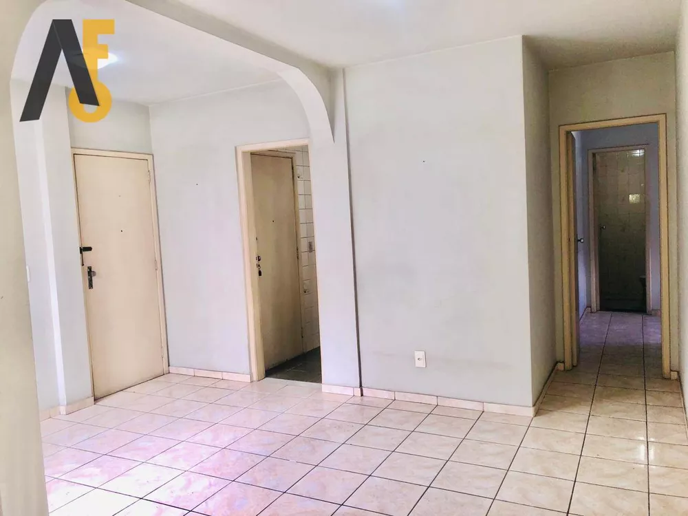 Apartamento à venda com 3 quartos, 76m² - Foto 2