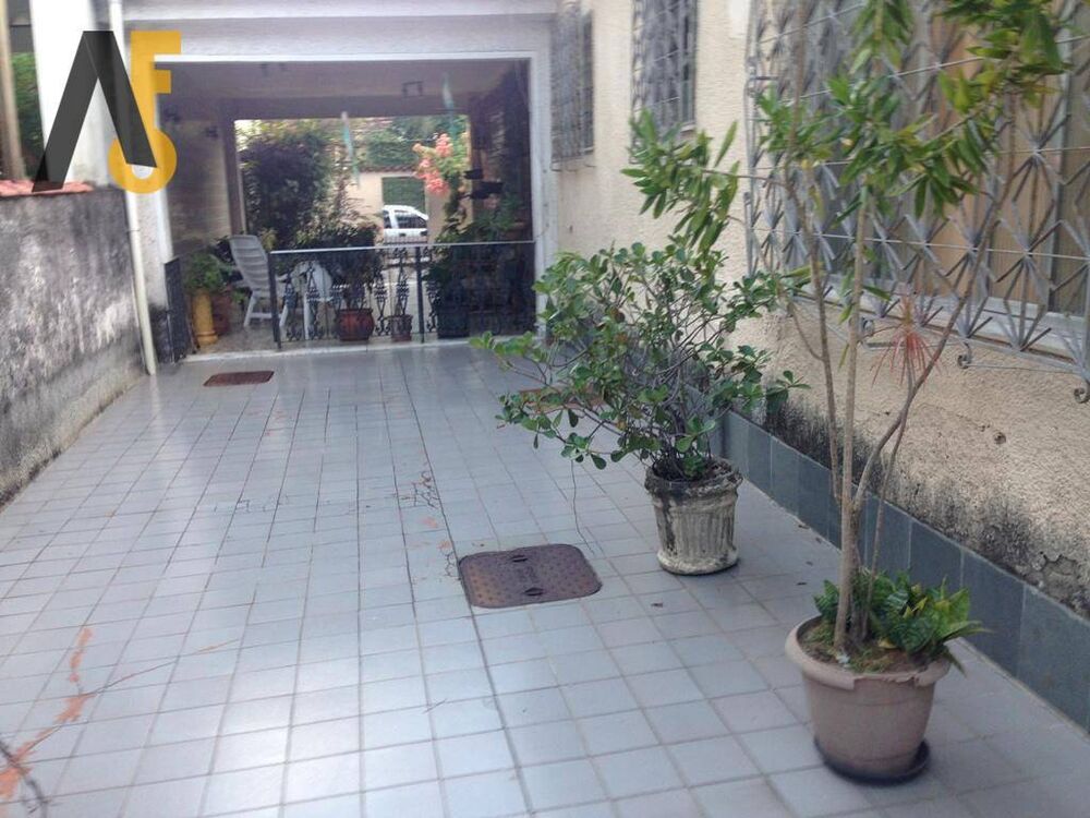Casa à venda com 4 quartos, 197m² - Foto 16