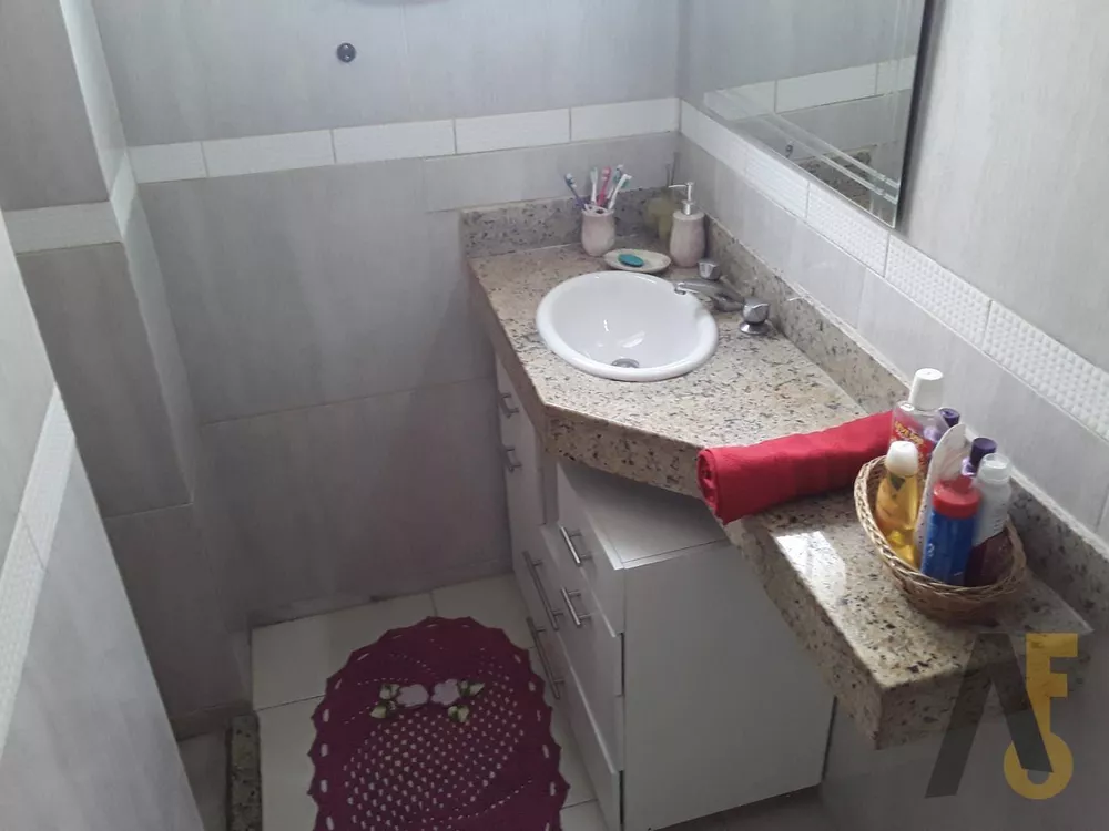 Casa, 5 quartos, 321 m² - Foto 1