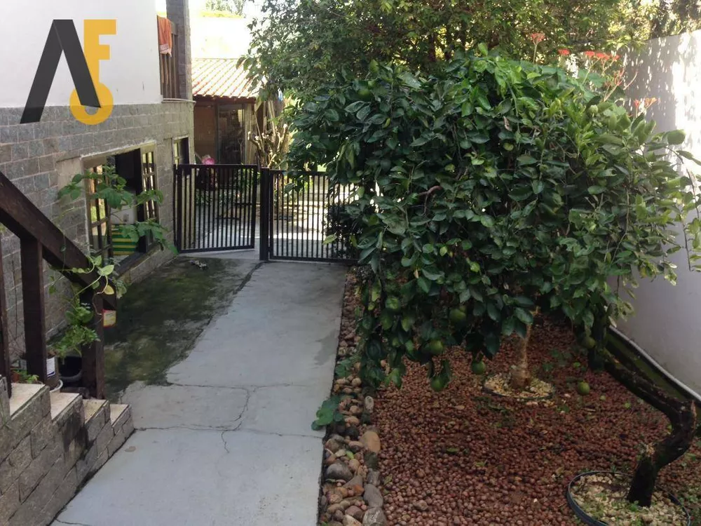 Casa, 3 quartos, 300 m² - Foto 8