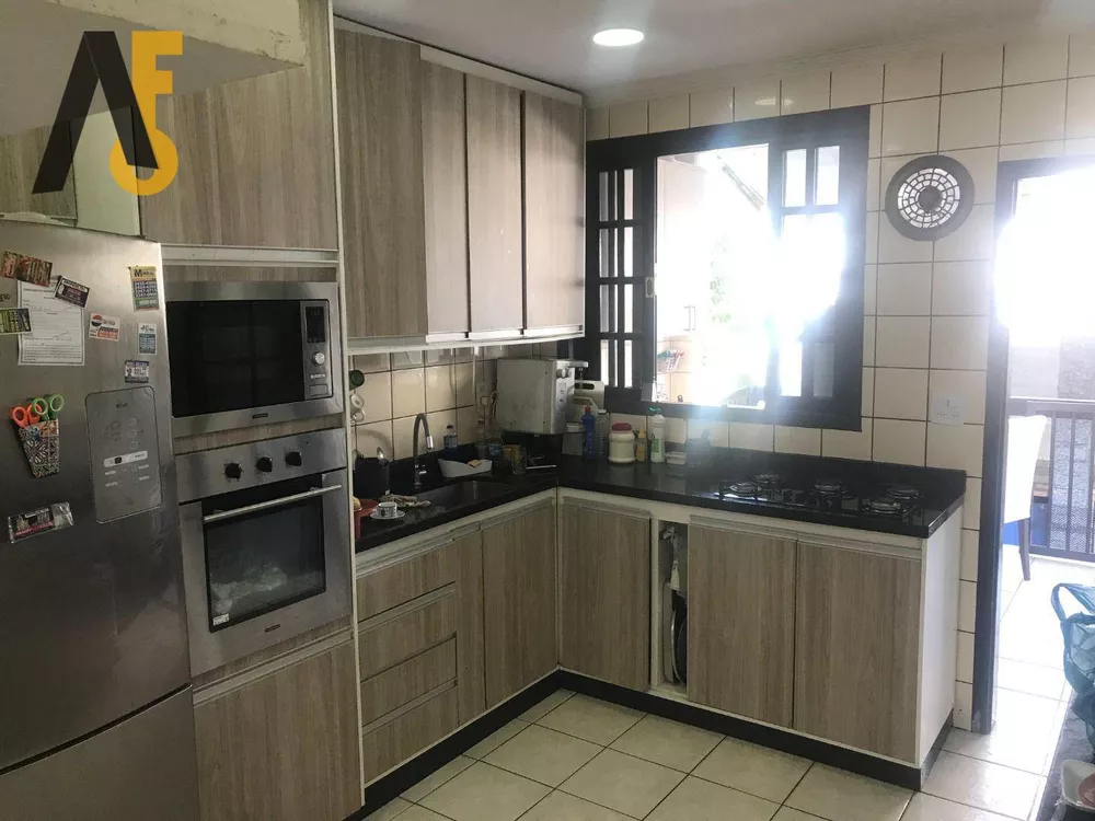 Casa, 3 quartos, 300 m² - Foto 2