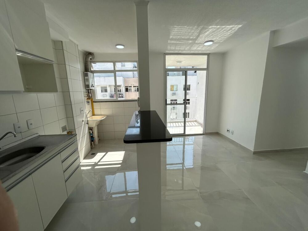 Apartamento à venda com 2 quartos, 48m² - Foto 2